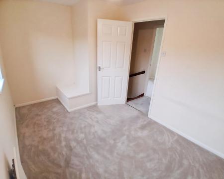 2 bedroom Terraced House for sale in Rudkin Drive, Sleaford, NG34