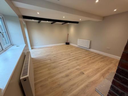 4 bedroom Terraced House to let in High Street, Newton On Trent, Lincoln, LN1