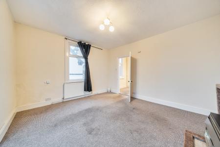 2 bedroom End of terrace house for sale in Carholme Road, Lincoln, Lincoln, LN1