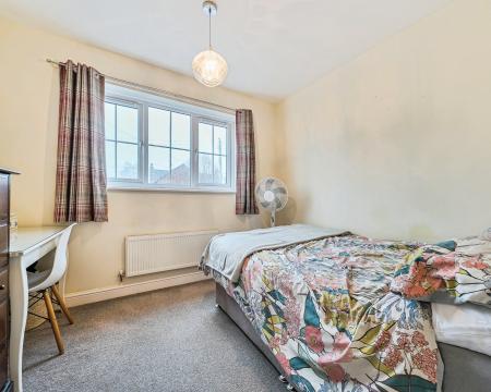 3 bedroom Terraced House for sale in Matlkin Road, Fenton, Lincoln, LN1