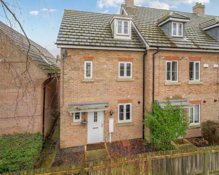 3 bedroom Terraced House for sale in Carnoustie Drive, Lincoln, LN6