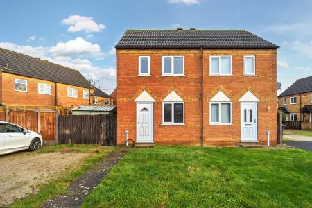 2 bedroom Semi-detached house for sale in Dawson Road, Sleaford, NG34