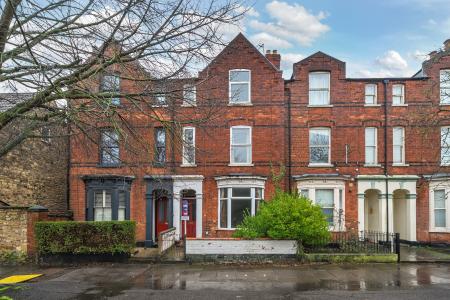 3 bedroom Terraced House for sale in Newport, Lincoln, LN1