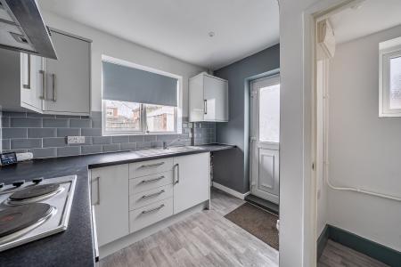 3 bedroom Semi-detached house for sale in Berkeley Drive, Lincoln, LN6