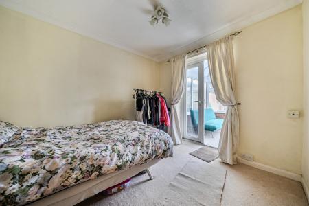 2 bedroom Bungalow for sale in Meadowlake Close, Lincoln, LN6