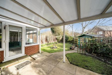 2 bedroom Bungalow for sale in Meadowlake Close, Lincoln, LN6