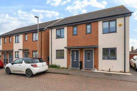 2 bedroom Semi-detached house for sale in Westbrooke Road, Lincoln, LN6