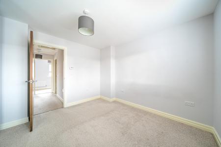 2 bedroom Semi-detached house for sale in Westbrooke Road, Lincoln, LN6