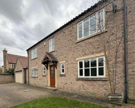 4 bedroom Detached house to let in Ryland Road, Dunholme, Lincoln, LN2