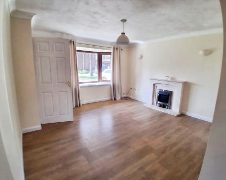 3 bedroom Semi-detached house to let in Abingdon Close, Lincoln, Lincoln, LN6