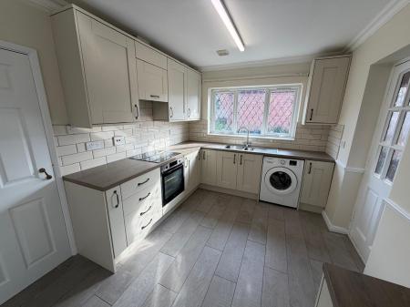 3 bedroom Bungalow to let in Millfield Road, Metheringham, Lincoln, LN4