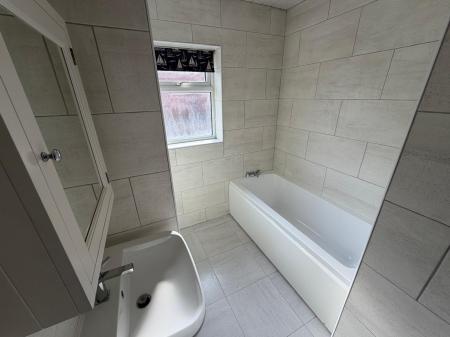 3 bedroom Bungalow to let in Millfield Road, Metheringham, Lincoln, LN4