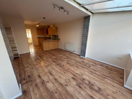 4 bedroom Terraced House to let in Exley Square, Lincoln, LN2