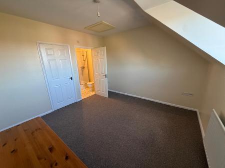 4 bedroom Terraced House to let in Exley Square, Lincoln, LN2