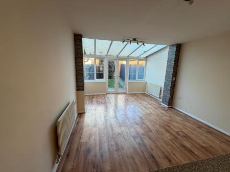 4 bedroom Terraced House to let in Exley Square, Lincoln, LN2