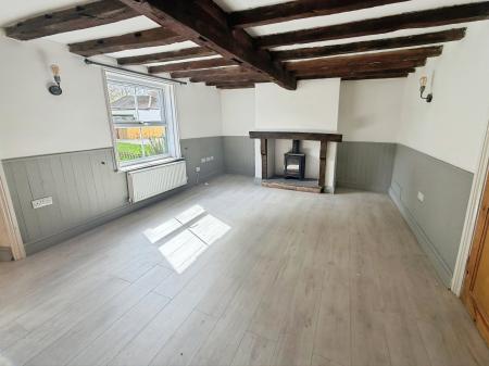 4 bedroom Terraced House to let in London Row, Newark, NG23