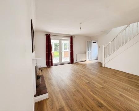 3 bedroom Link detached house to let in Rochester Drive, Lincoln, LN6