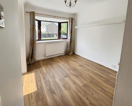 3 bedroom Link detached house to let in Rochester Drive, Lincoln, LN6