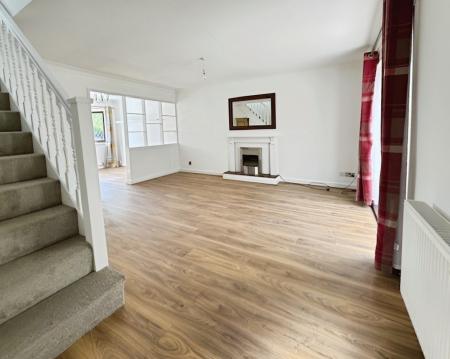 3 bedroom Link detached house to let in Rochester Drive, Lincoln, LN6