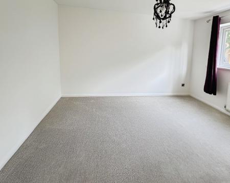 3 bedroom Link detached house to let in Rochester Drive, Lincoln, LN6