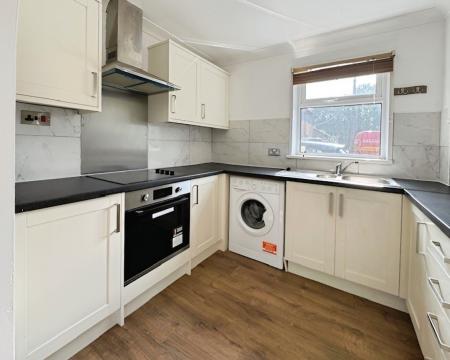 3 bedroom Link detached house to let in Rochester Drive, Lincoln, LN6