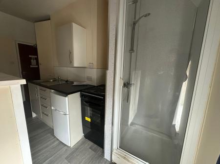 1 bedroom Studio flat to let in Carholme Road, Lincoln, LN1
