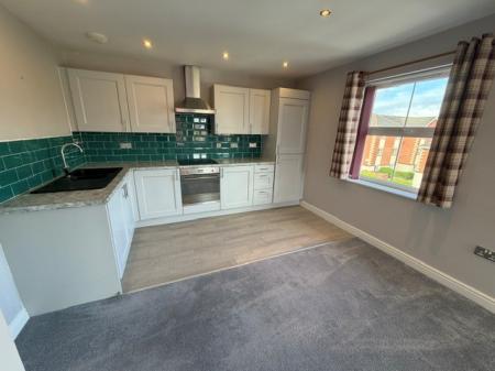 2 bedroom Flat to let in Olsen Rise, Lincoln, LN2
