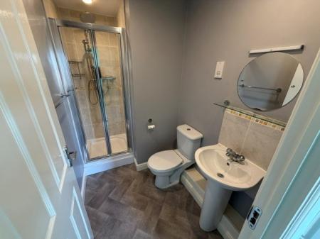 2 bedroom Flat to let in Olsen Rise, Lincoln, LN2