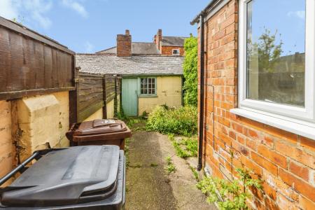2 bedroom Terraced House for sale in Bernard Street, Lincoln, LN2