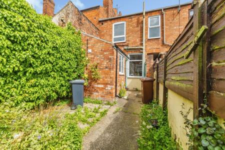 2 bedroom Terraced House for sale in Bernard Street, Lincoln, LN2