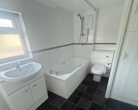 1 bedroom Terraced House to let in London Row, Newark, NG23
