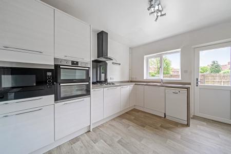 4 bedroom End of terrace house for sale in Harrowby Lane, Grantham, NG31