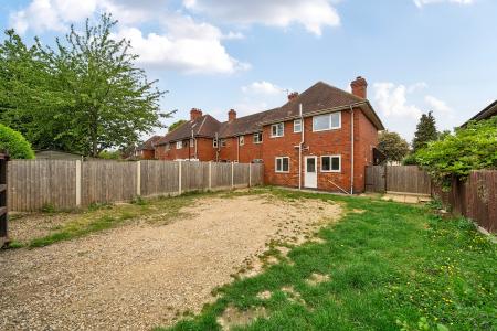 4 bedroom End of terrace house for sale in Harrowby Lane, Grantham, NG31