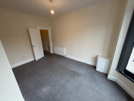 1 bedroom Flat to let in High Street, Lincoln, LN5