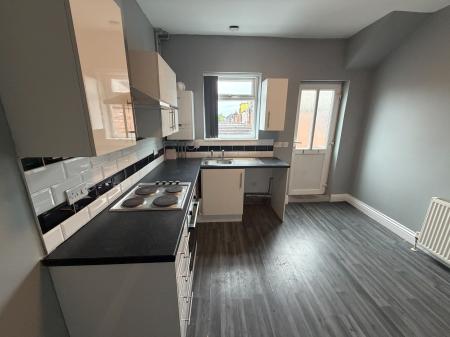 1 bedroom Flat to let in High Street, Lincoln, LN5