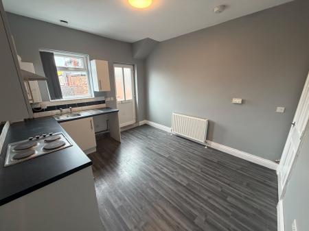 1 bedroom Flat to let in High Street, Lincoln, LN5