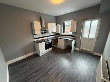 1 bedroom Flat to let in High Street, Lincoln, LN5