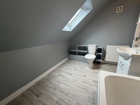 1 bedroom Flat to let in High Street, Lincoln, LN5