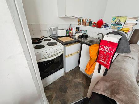 1 bedroom Flat to let in Carholme Road, Lincoln, LN1