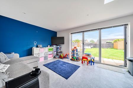 4 bedroom Bungalow for sale in Whelpton Close, Horncastle, LN9
