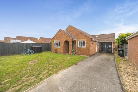 Whelpton Close, Horncastle, LN9