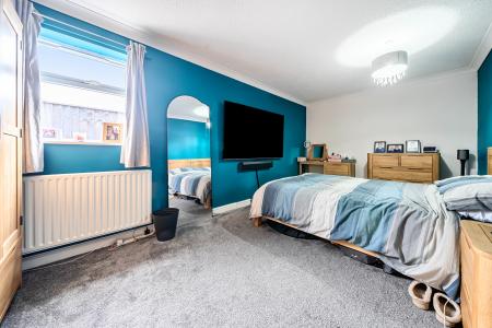 4 bedroom Bungalow for sale in Whelpton Close, Horncastle, LN9