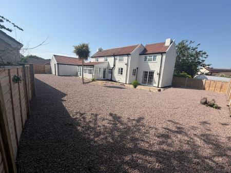3 bedroom Detached house to let in Storeys Lane, Lincolnshire, Skegness, PE24