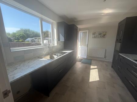 3 bedroom Terraced House to let in Sutton Road, Alford, Alford, LN13