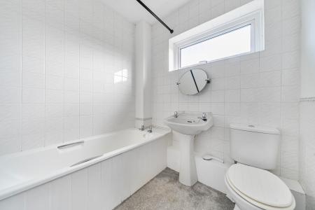 3 bedroom Semi-detached house for sale in Grange Road, Metheringham, LN4