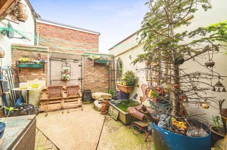 2 bedroom Semi-detached house for sale in Main Street, Boston, PE22