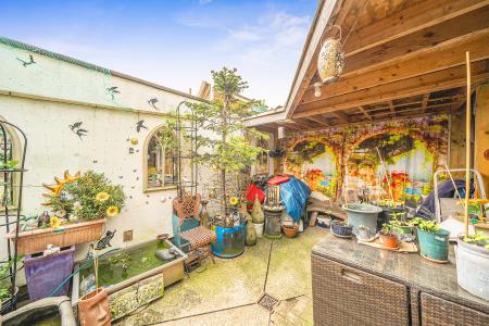 2 bedroom Semi-detached house for sale in Main Street, Boston, PE22