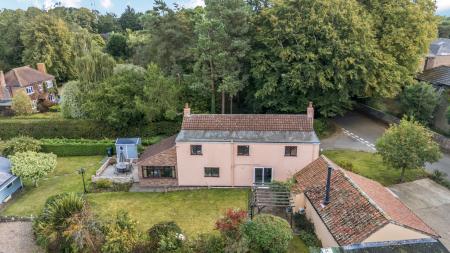 4 bedroom Detached house for sale in High Street, Horncastle, LN9