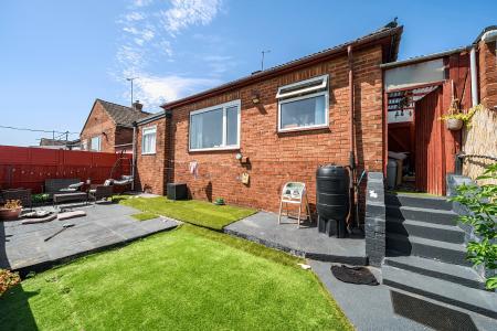 2 bedroom Bungalow for sale in Hillside Avenue, Lincoln, LN2