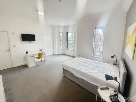 7 bedroom Semi-detached house for sale in Bedford Road, Rockferry, Birkenhead, CH42